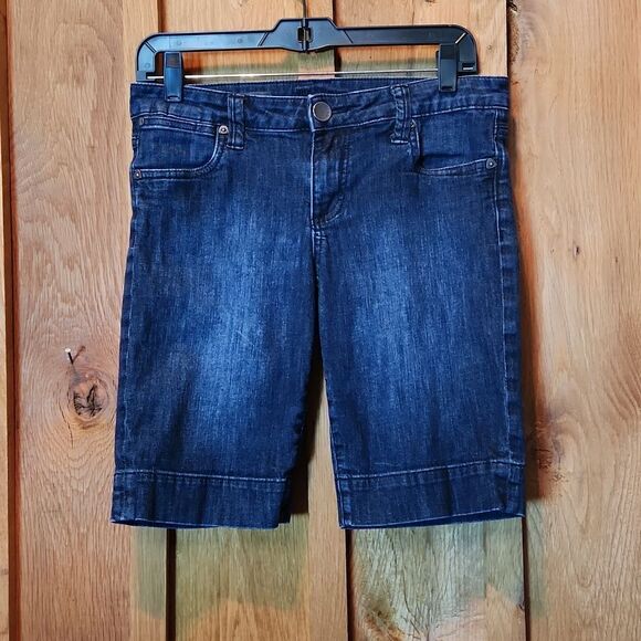 Kut from the Kloth Natalie Stretch Bermuda Jean Shorts, Size 4, Dark Blue Denim - Picture 1 of 9